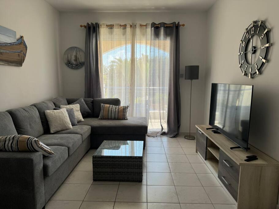 Apartment Regina Gardens 3 *